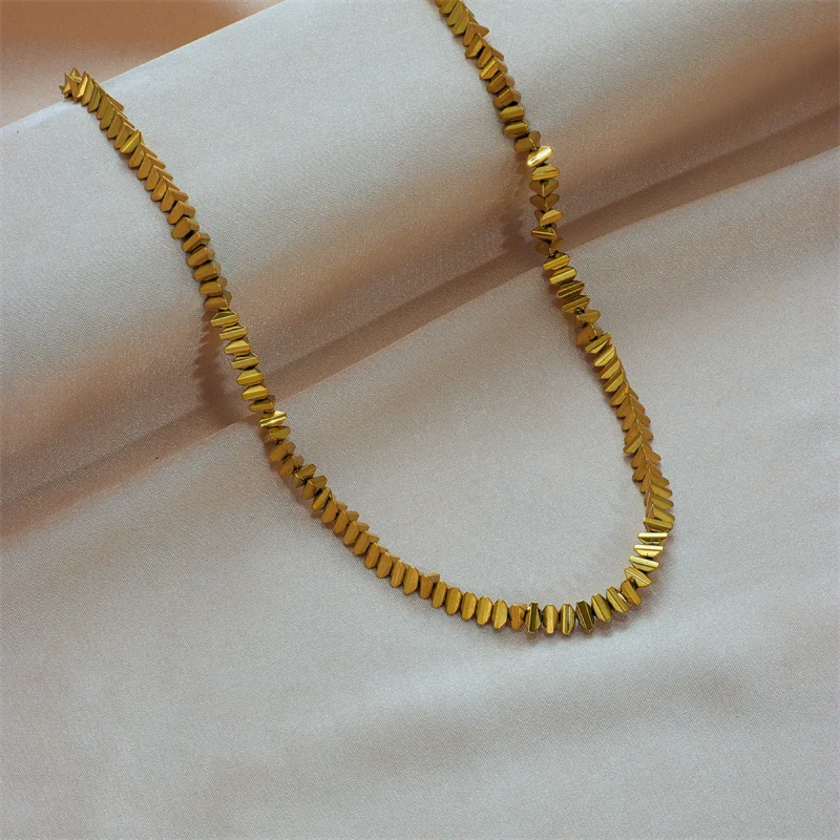N-231 سلسلة شكل مثلث