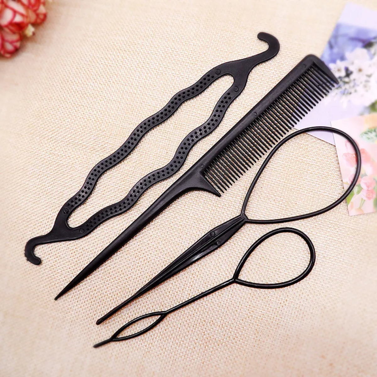 Hair care kit 4 pieces plastic black