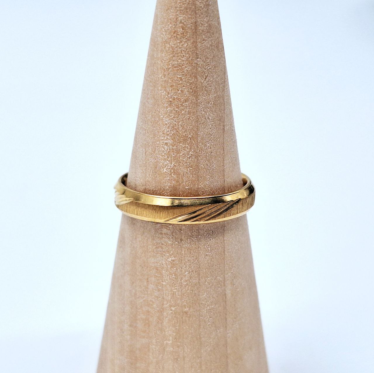 R-059 خاتم