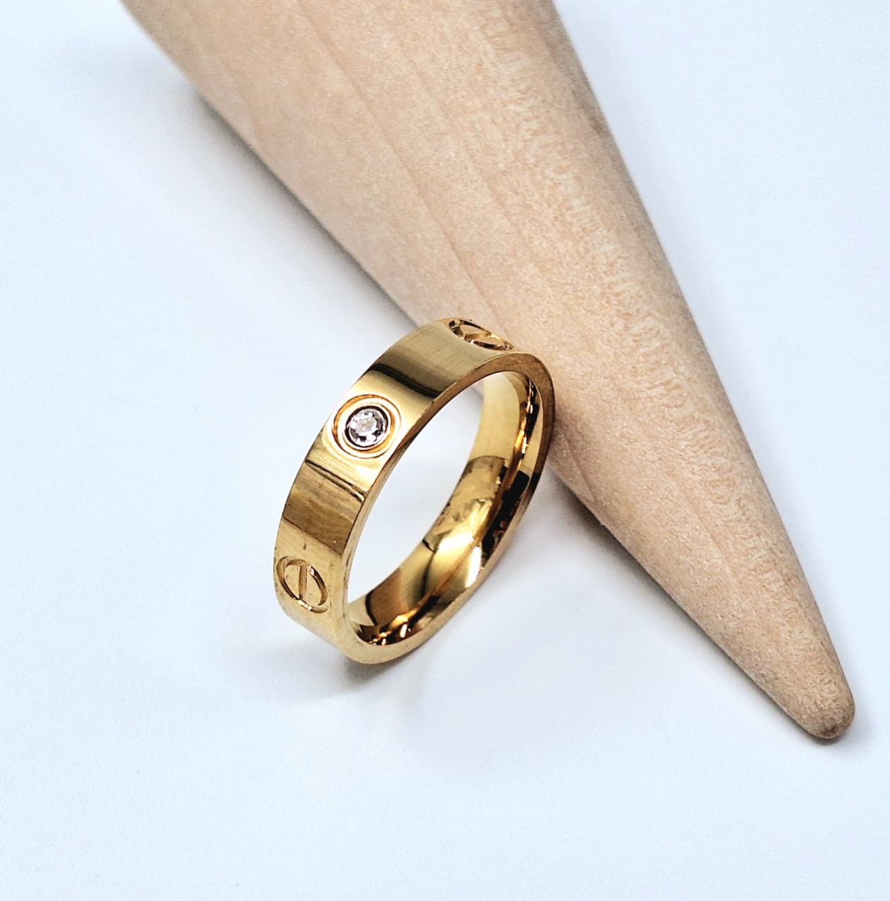 R-095 خاتم