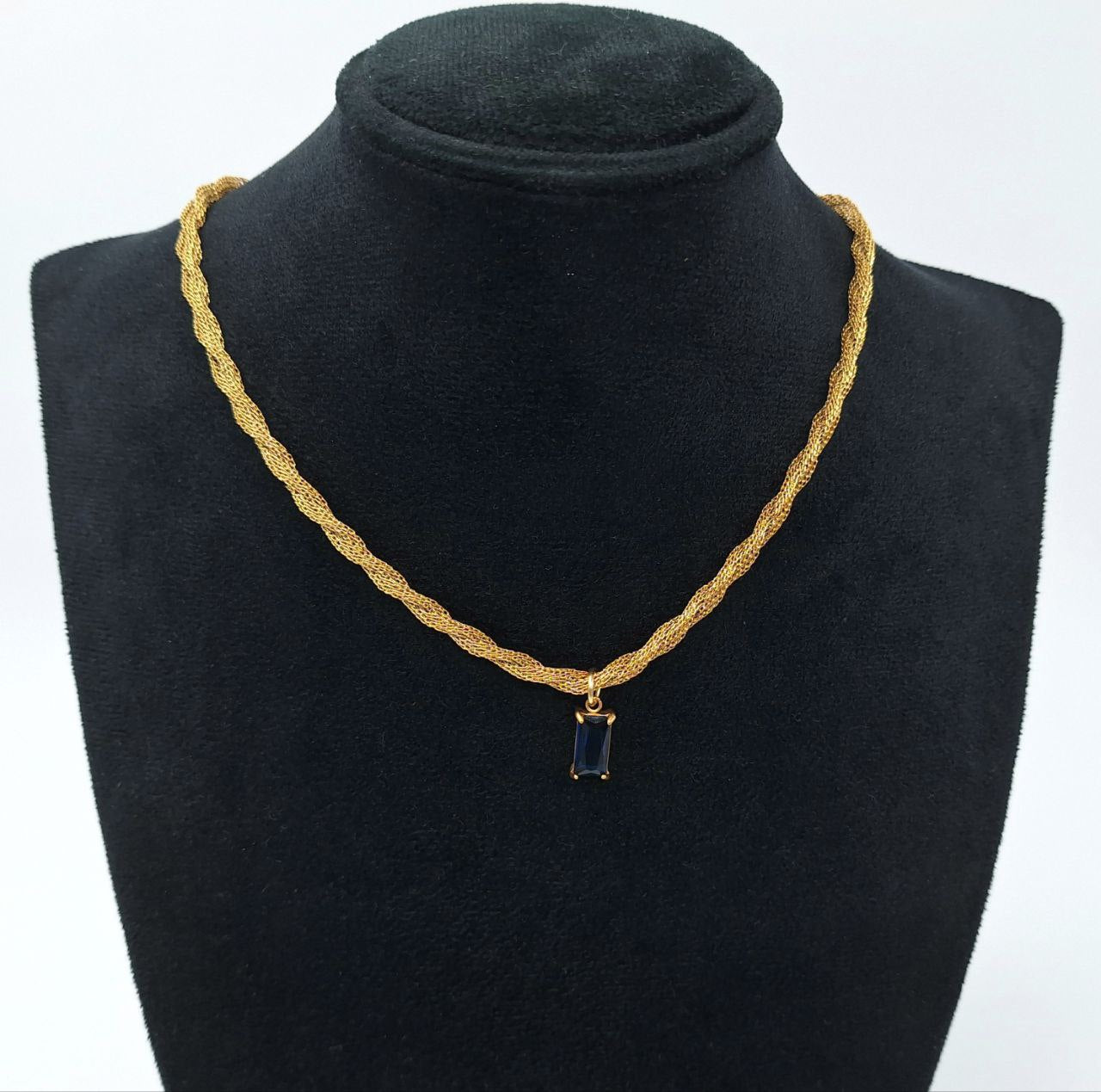 N-264 سلسلة حجر الوان