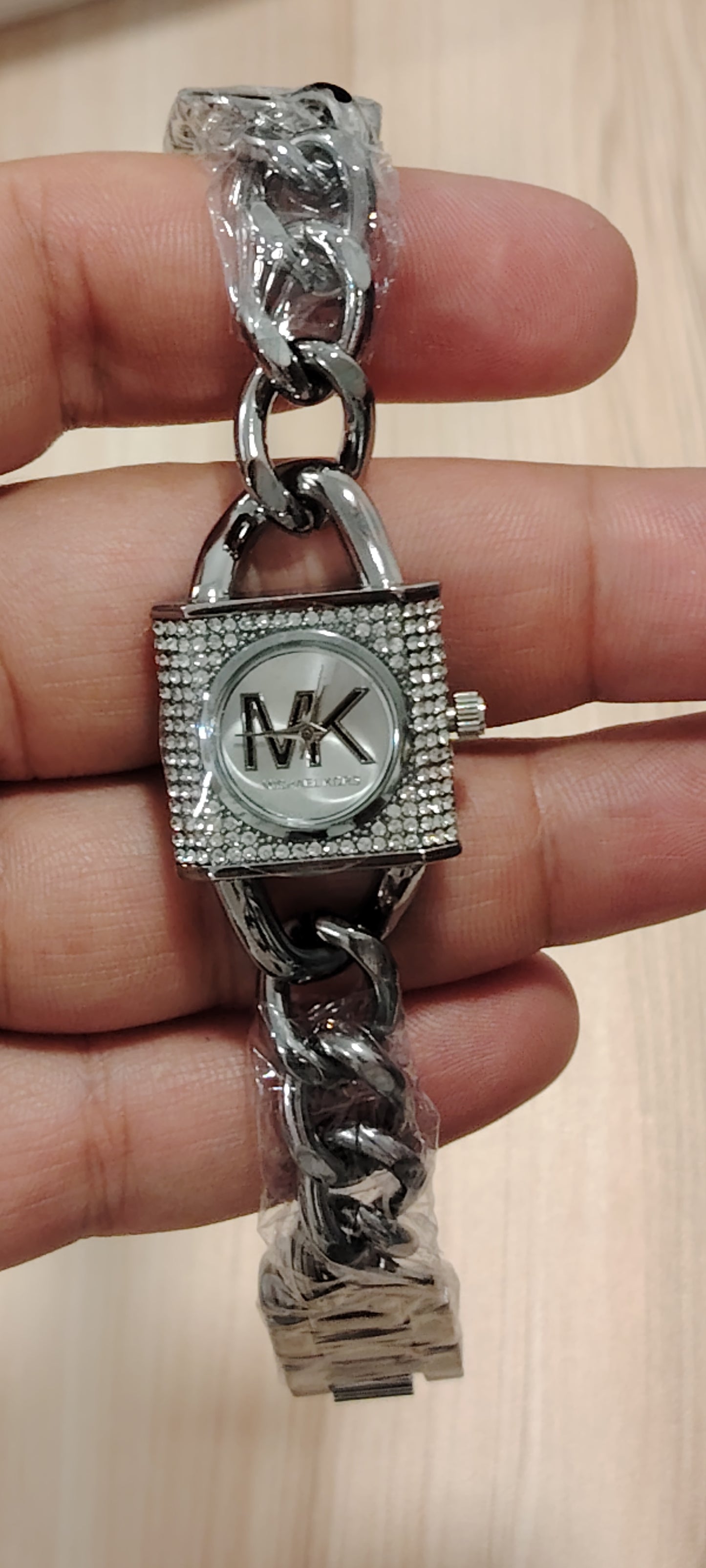 W-028 نحاس MK ساعه