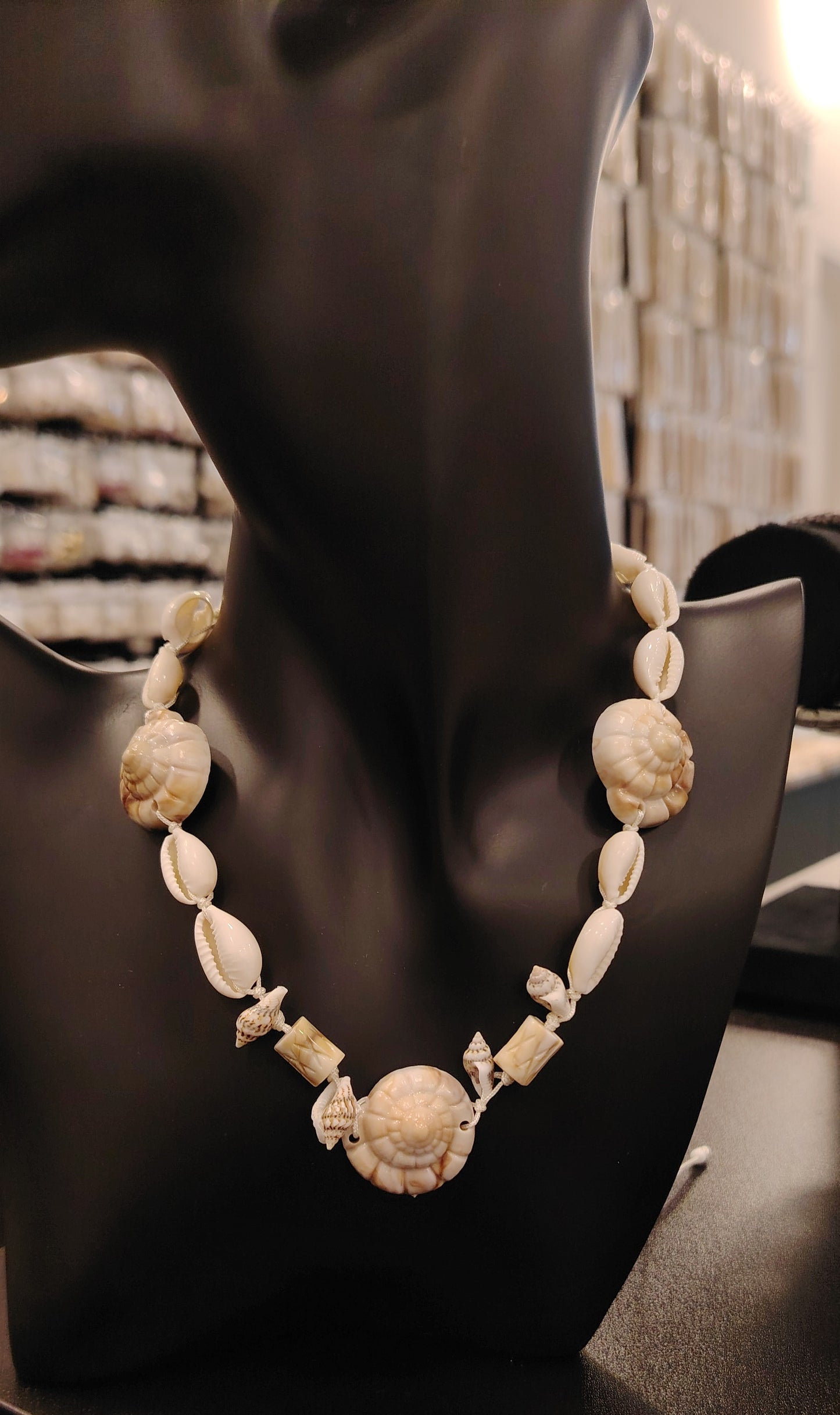 SU-015 Shell Necklace
