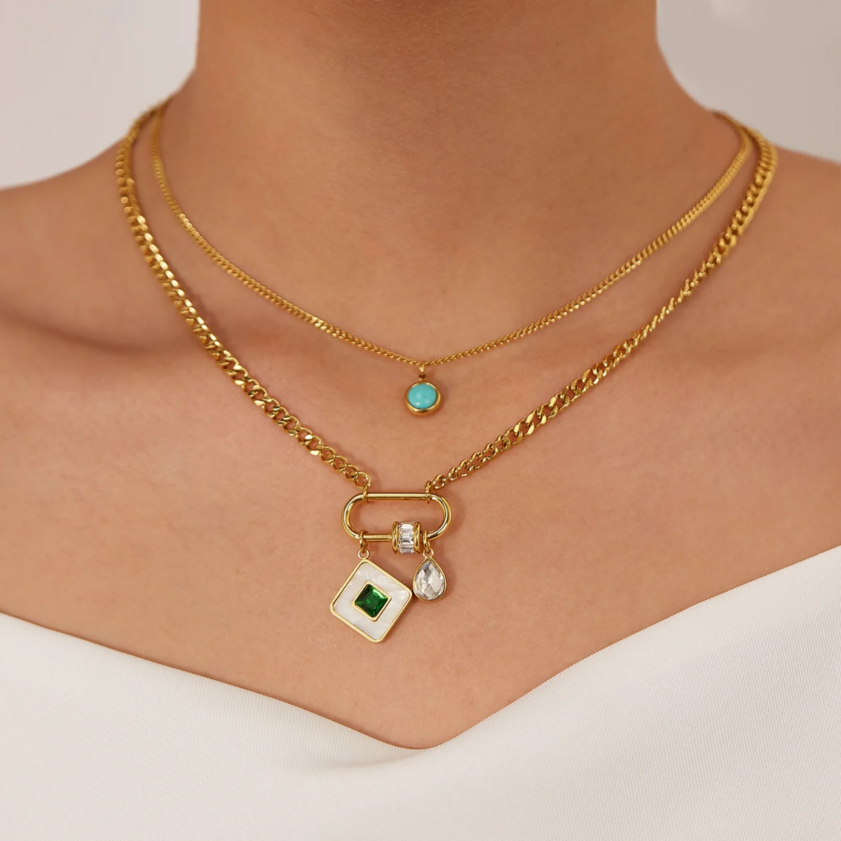 N-058 سلسلة حجر اخضر
