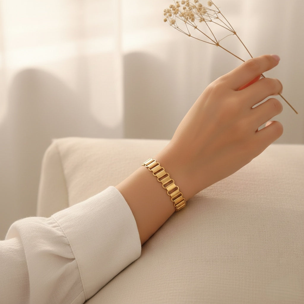 BR-112 Gold-Plated Bracelet