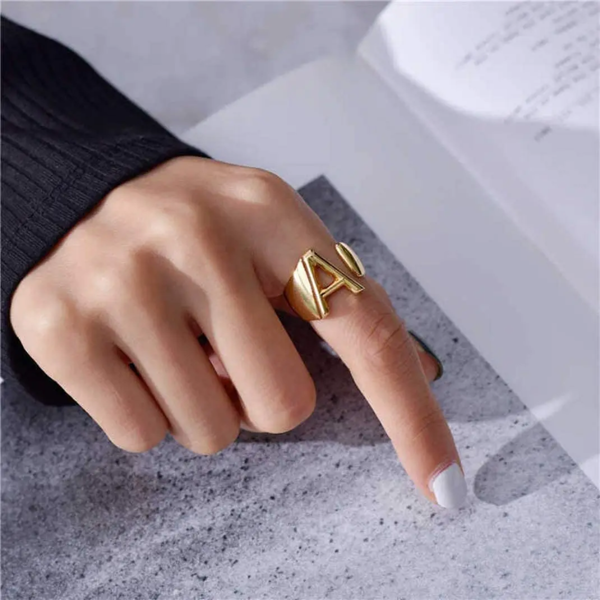 R-001 خاتم (حرف) استانليس