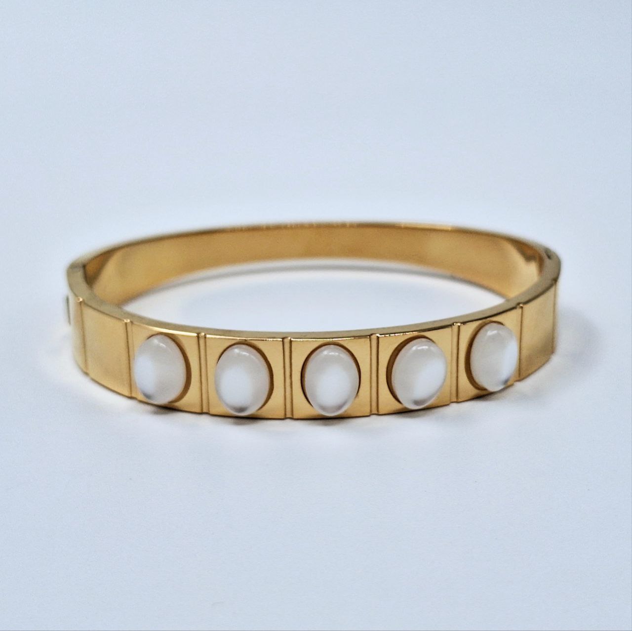 B-157 Gold-Plated Bangle