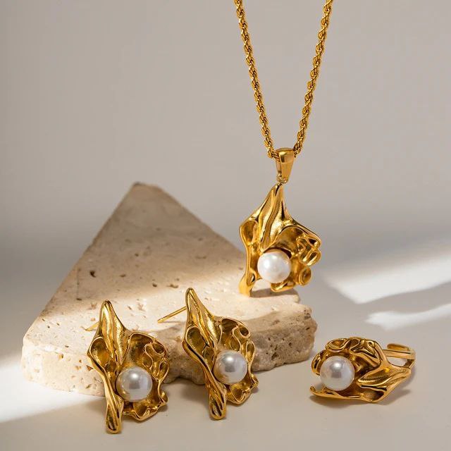 N-034 Gold-Plated Necklace