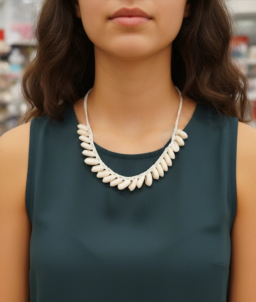 SU-017 Shell Necklace