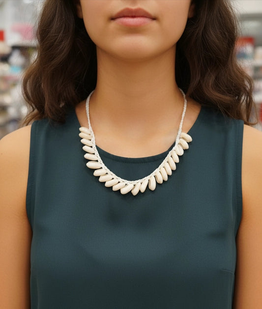 SU-017 Shell Necklace